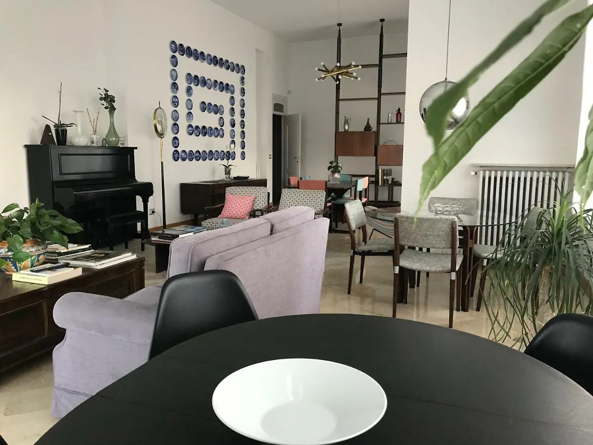 B&B Questa Casa Non E'Un Albergo Palermo Panzió