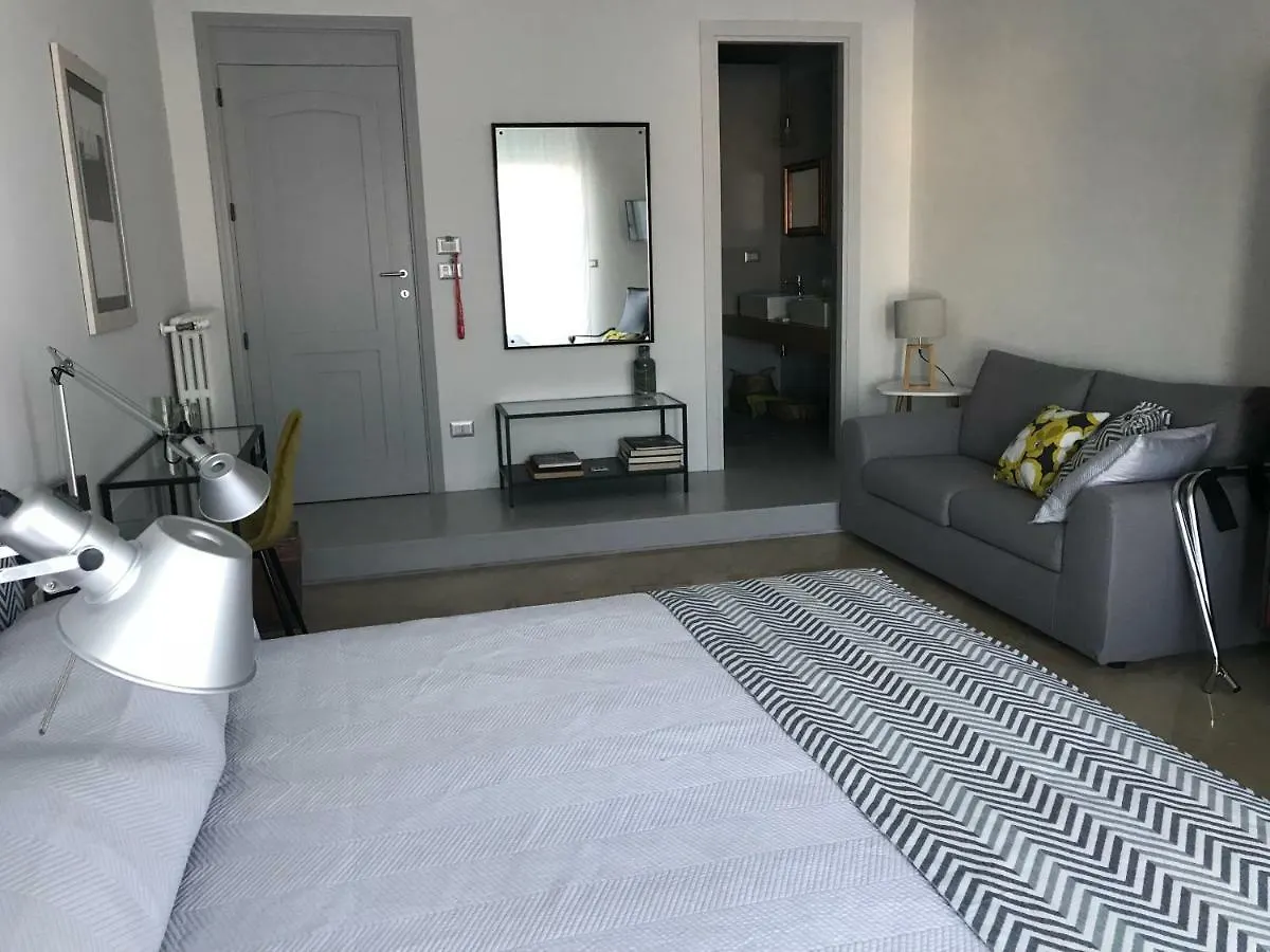 B&B Questa Casa Non E'Un Albergo Palermo Panzió